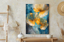 Lade das Bild in den Galerie-Viewer, Poster Abstrakte Goldene Blätter Auf Blauem Hintergrund Rahmen Aluminium Farbe Schwarz