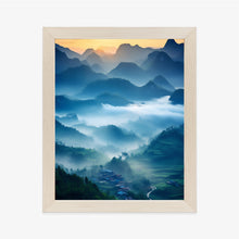 Lade das Bild in den Galerie-Viewer, Poster Sonnenaufgang Über Einer Nebligen Landschaft Mit Bergen Rahmen Aluminium Farbe Silber
