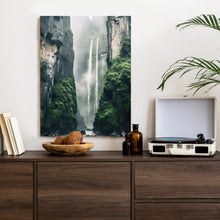 Lade das Bild in den Galerie-Viewer, Poster Chinesische Naturlandschaft Mit Wasserfall Rahmen Holz Mit Passepartout Farbe Natürlich
