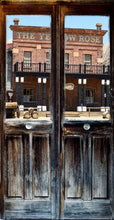 Lade das Bild in den Galerie-Viewer, Türtapete Hotel USA  selbstklebend Tür Fenster Salon antik 1785-2
