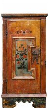 Lade das Bild in den Galerie-Viewer, Türposter Schrank antik Bauernmöbel bemalt Türtapete selbstklebend 9052
