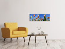 Lade das Bild in den Galerie-Viewer, Leinwandbild Panorama Tulpen ragen zum Himmel
