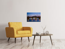 Lade das Bild in den Galerie-Viewer, Leinwandbild Skyline in romantischer Stimmung
