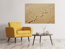 Lade das Bild in den Galerie-Viewer, Leinwandbild Fußspuren im Sand
