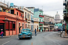 Lade das Bild in den Galerie-Viewer, Fototapete Oldtimer Kuba
