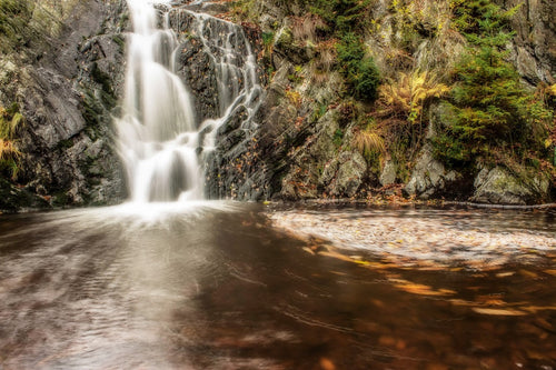 Fototapete Schöner Ausblick auf den Wasserfall