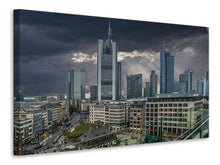Lade das Bild in den Galerie-Viewer, Leinwandbild Frankfurt in der Abend Dämmerung
